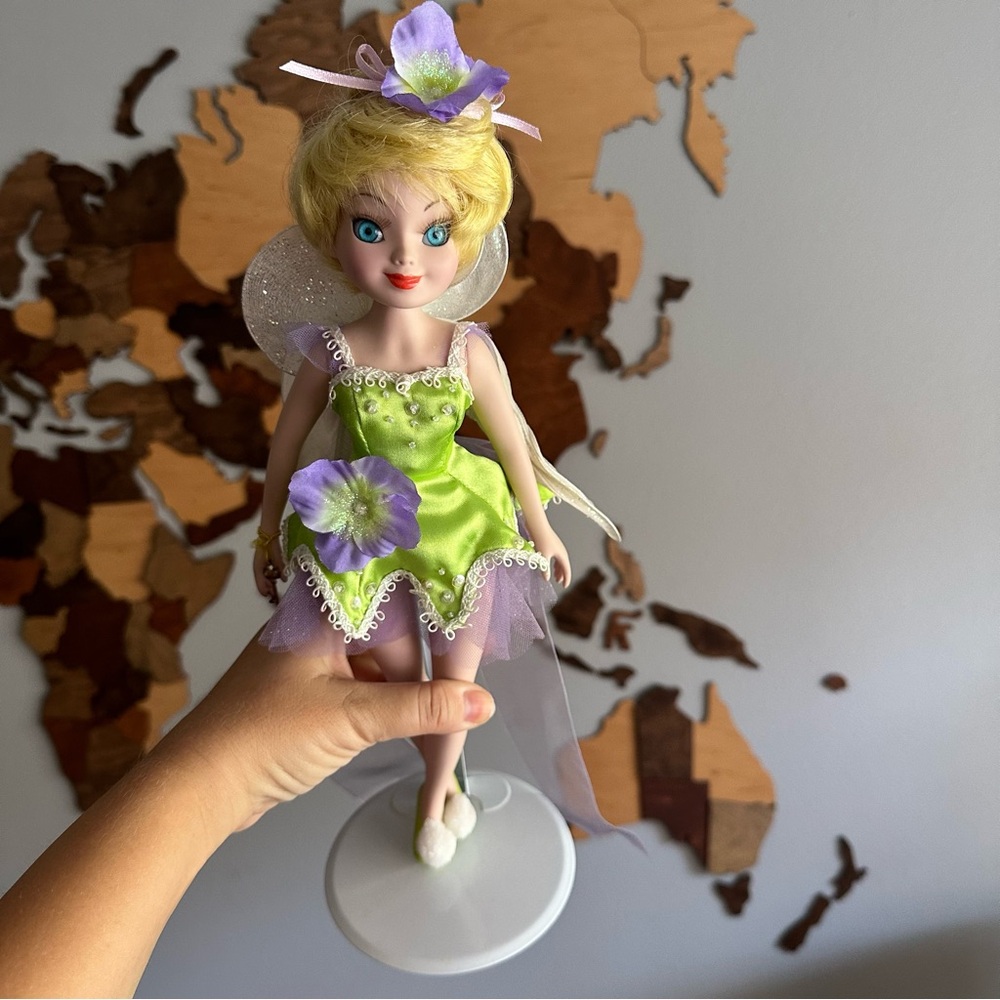 Disney Brass Key Porcelain “Tinkerbell” Peter Pan Movie Collectible Doll
